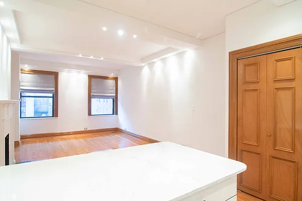 Rented by WAM Partners - William Moses Co. | media 72