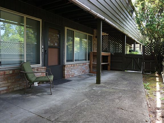 4th image of 5027 Sand Point Pl NE #5038A