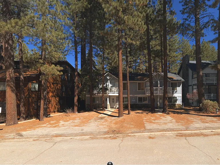 775 Summit Blvd #4 — Photo 9