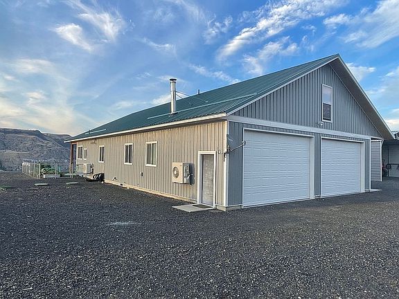 4th image of 46515 Sunny Hill Ln N