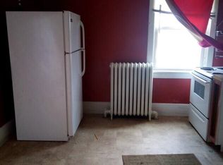 1218 E 2nd St #1, Duluth, MN 55805