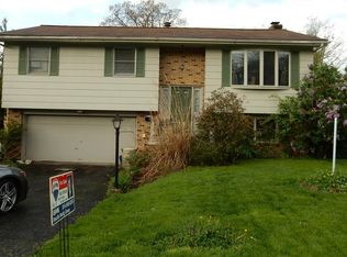 2905 Wehnwood Rd, Altoona, PA 16601