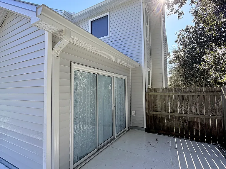 123 Seabreeze Cir — Photo 93