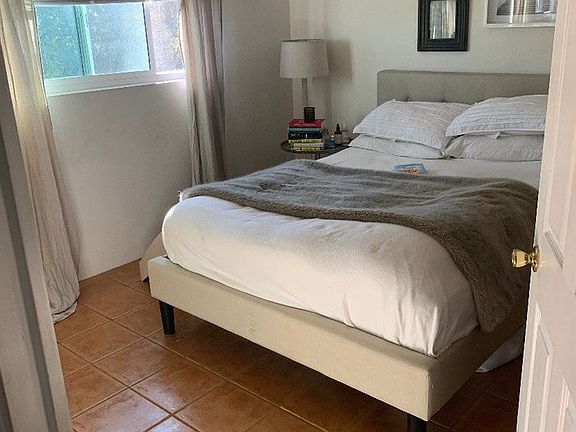4th image of 831-835 26th St #B89dd0005