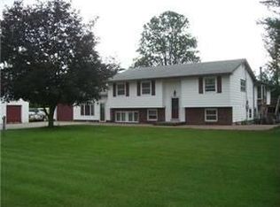 7504 Townline Rd, Eden, NY 14057