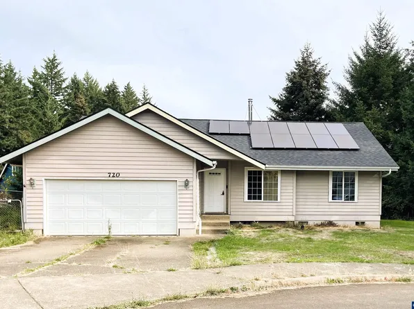 720 SW Pioneer Ct, Willamina, OR 97396