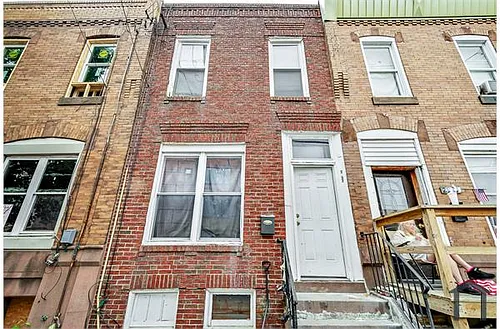 2932 Reed St Photo 1