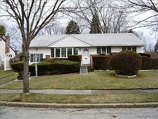 1st image of 9 Pepper Cir N