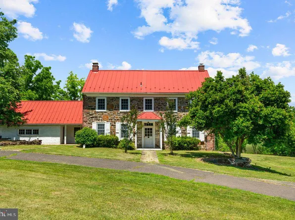 265 E Moyer Rd, Pottstown, PA 19464