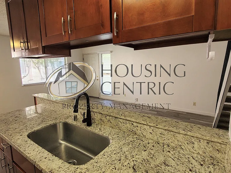 9013 Montoya St #3 — Photo 11