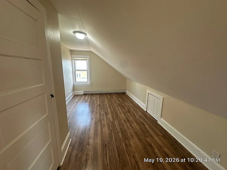 653 Rutherford Ave — Photo 16