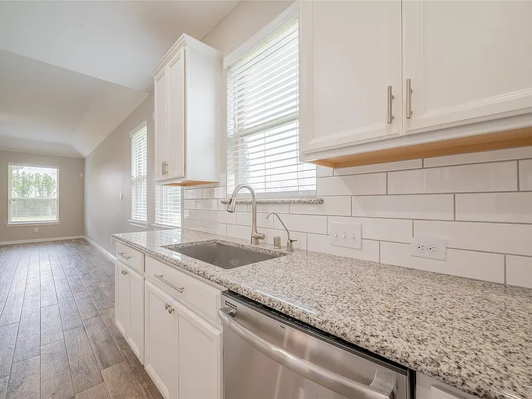 8627 Marble Terrace Ct — Photo 11