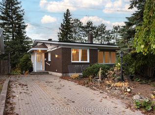 109 Woodfield Dr, Ottawa, ON K2G 0A1