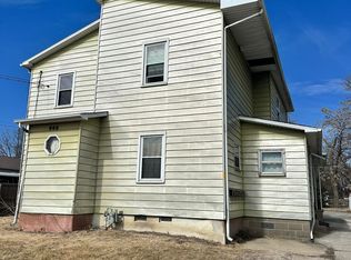 443 E Locust St, Canton, IL 61520