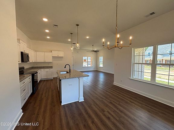 3rd image of 6106 River Birch Rd