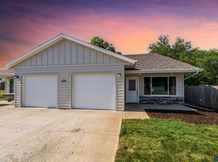 208 W 4th St #A & B, Worthing, SD 57077