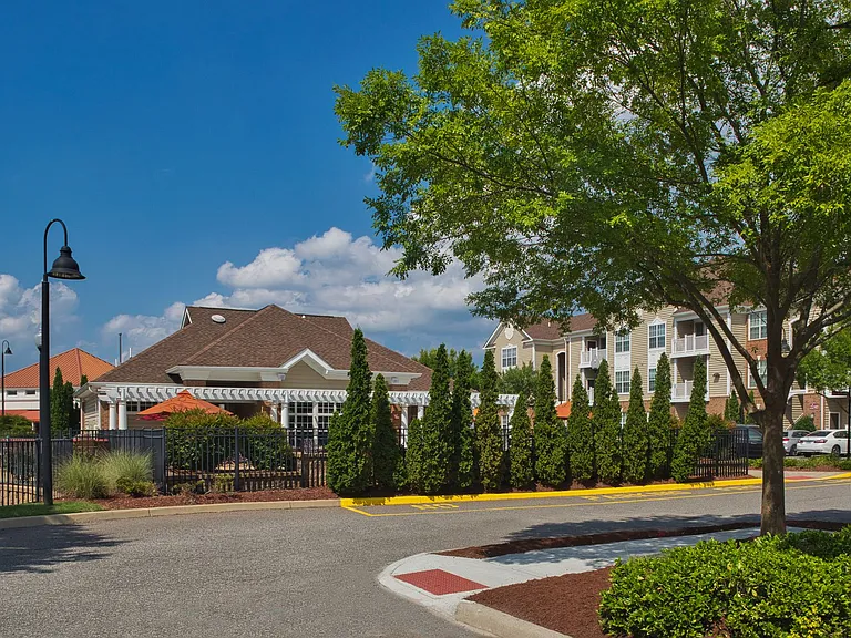 Red Mill Landing Apartment Homes — Photo 25