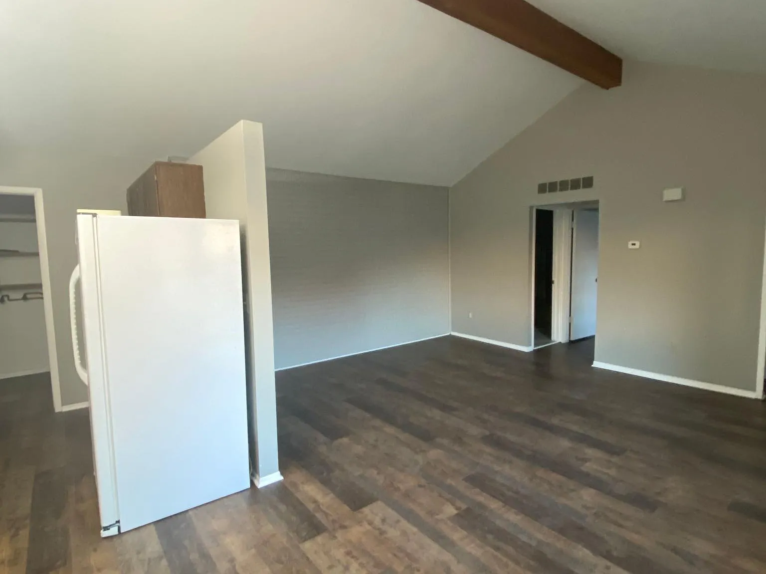 1 bed, 850 sqft, $1,750 — Photo 2