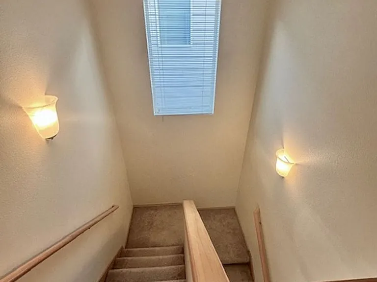 11447 SE 195th Pl — Photo 11