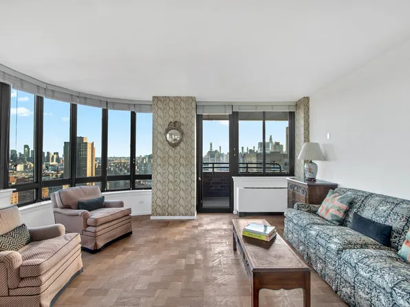 455 East 86th Street image 1 of 11