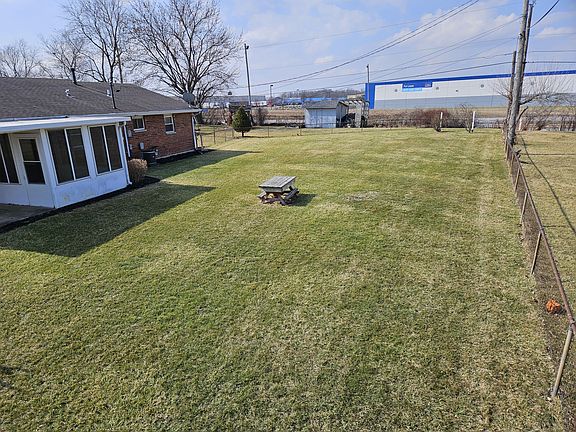 5th image of 1620 Cypress Pl