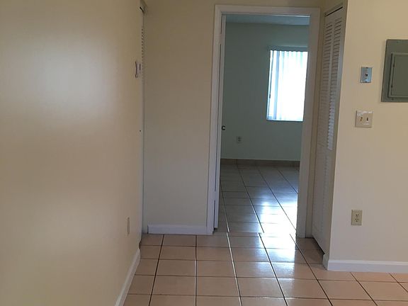 3rd image of 1319 NW 2nd St Unit 6