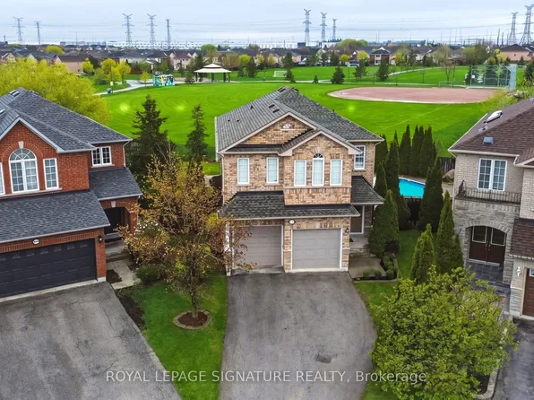 7226 Lowville Hts, Mississauga, ON L5N 8L3