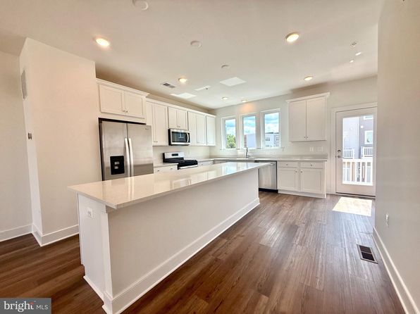 4630 Pinnar Aly
