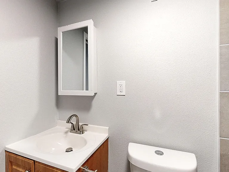 South Reed — Photo 25