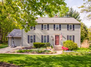 118 Bentwood Dr, Cherry Hill, NJ 08034