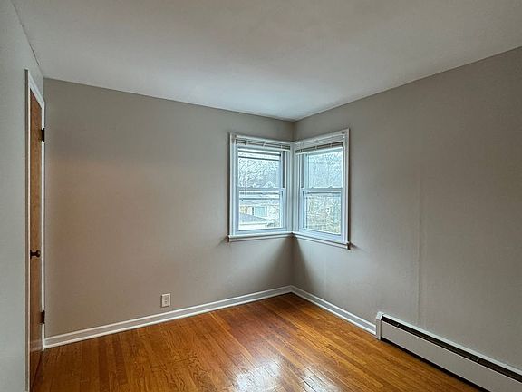 5th image of 218 W Filbert St APT 4