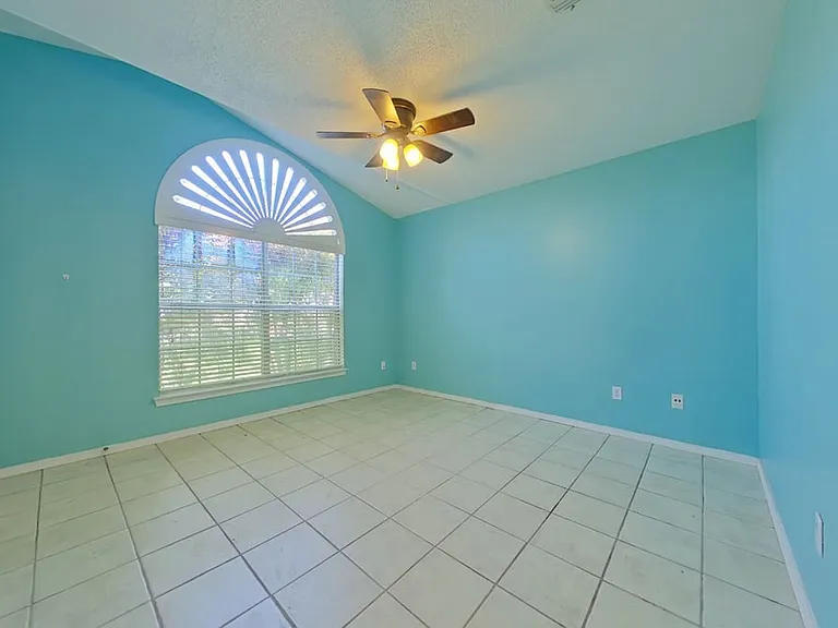 3341 Marion Oaks Way — Photo 14