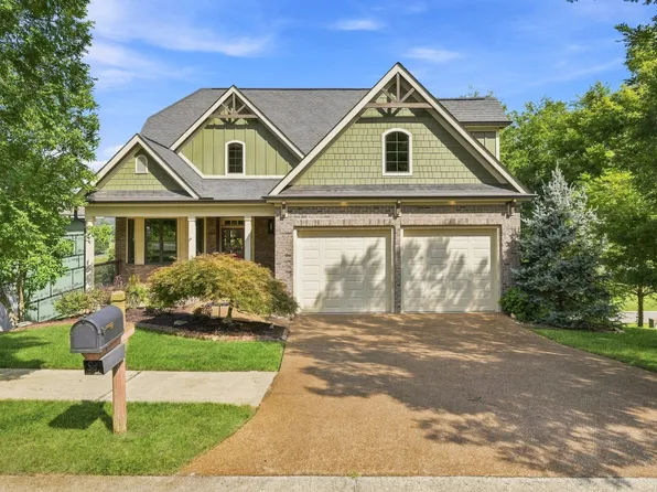 717 Black Cove Ln, Loudon, TN 37774