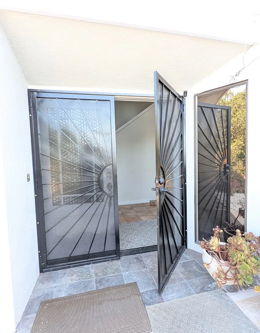 3 bed, 2410 sqft, $4,295 — Photo 1