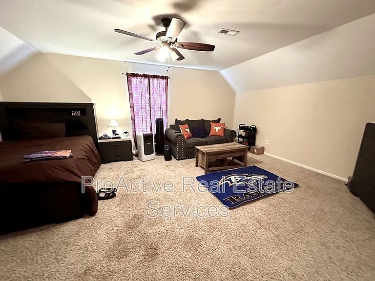 5123 Bute St — Photo 8