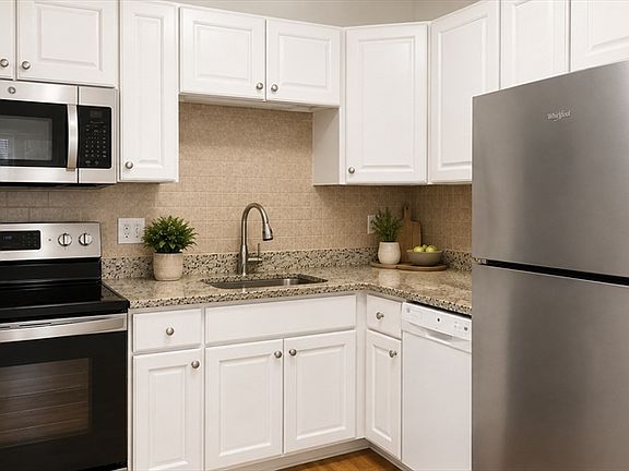 4th image of 416 Belgrade Ave APT 46