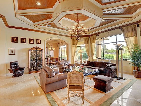 5th image of 6871 Fabiano Cir
