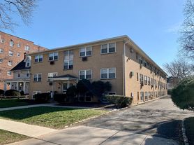 1266 Clinton Pl, Elizabeth, NJ