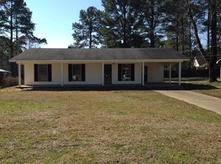 12 Eastover Dr, Philadelphia, MS 39350