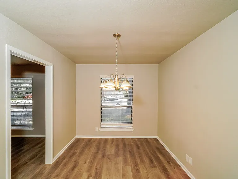 2743 Knoll Tree St — Photo 7
