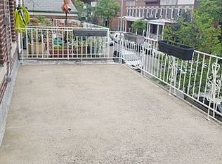 24-32 42nd St #F2, Astoria, NY 11103