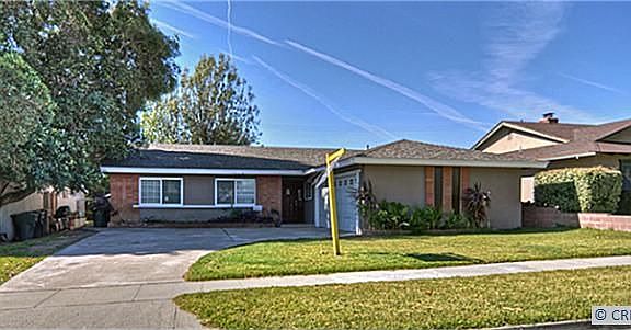 2nd image of 4141 Casa Loma Ave