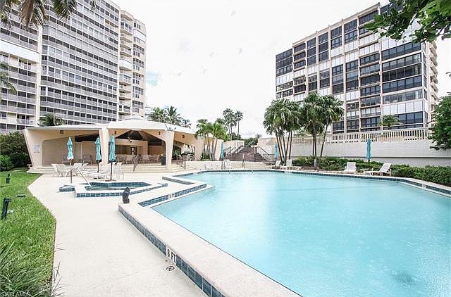 1st image of 4031 Gulf Shore Blvd N APT 32