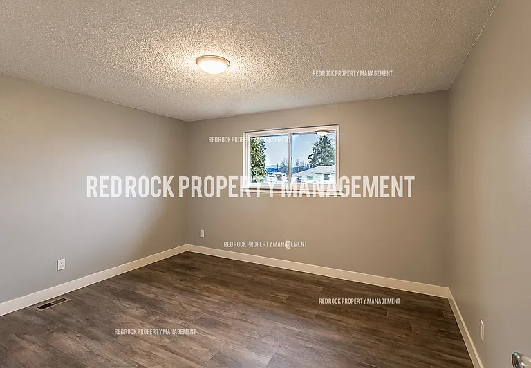 15313 E Broadway Ave — Photo 7
