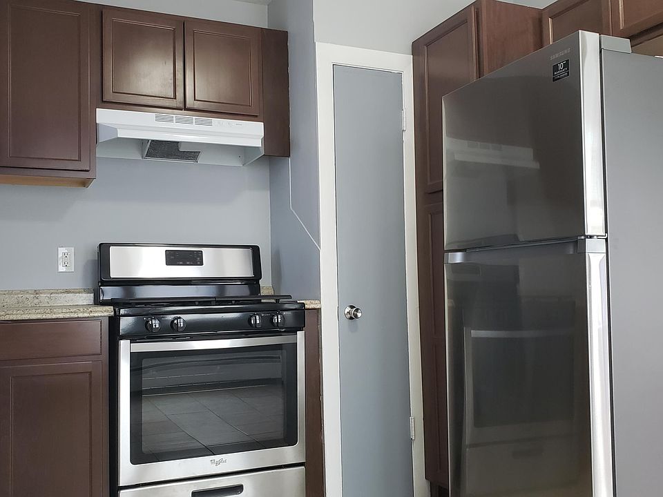 1st image of 319 New York Ave Floor 1