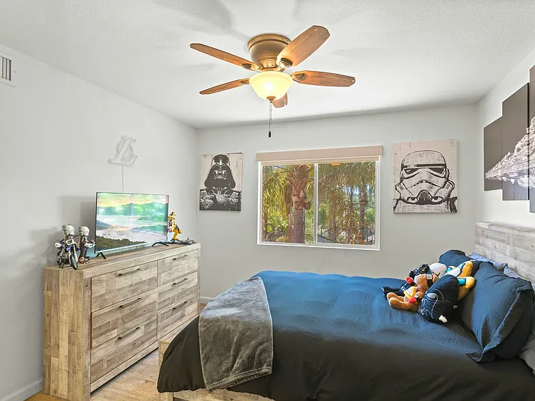 31500 Britton Cir — Photo 38