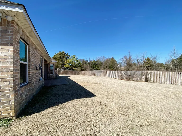 677 White Bear Trl — Photo 3