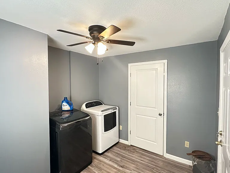 8004 N Alaska St — Photo 9