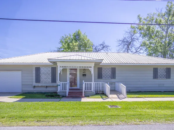 611 3rd St, Rayne, LA 70578