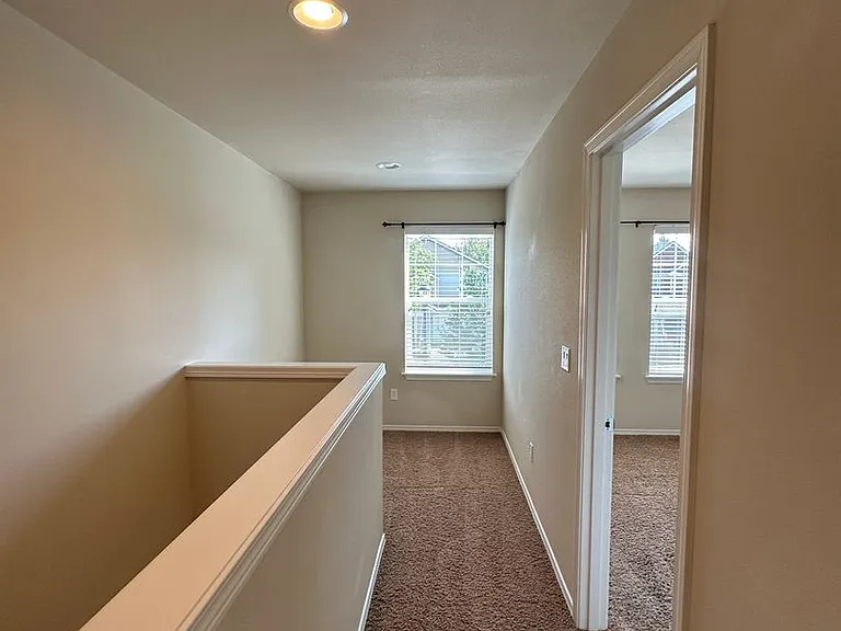 7147 Prism St SE — Photo 9